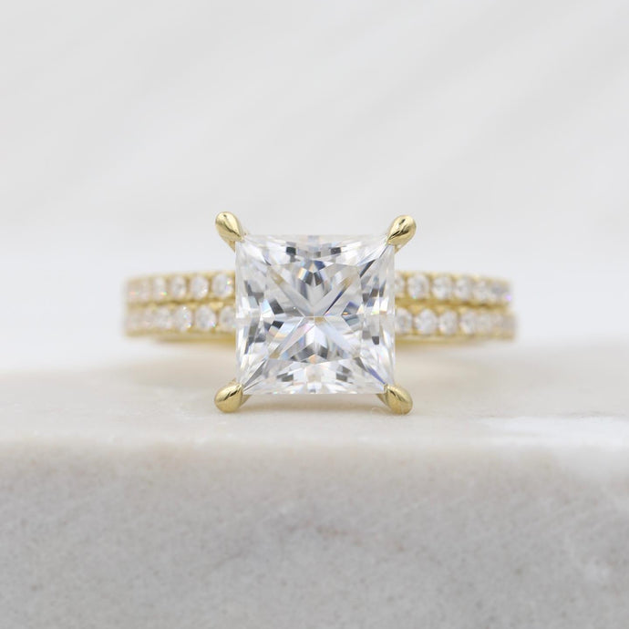 The Top 10 Simple Engagement Ring Styles You’ll Love