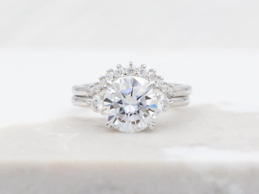 Choosing the Right Wedding Band for Different Engagement Ring Settings